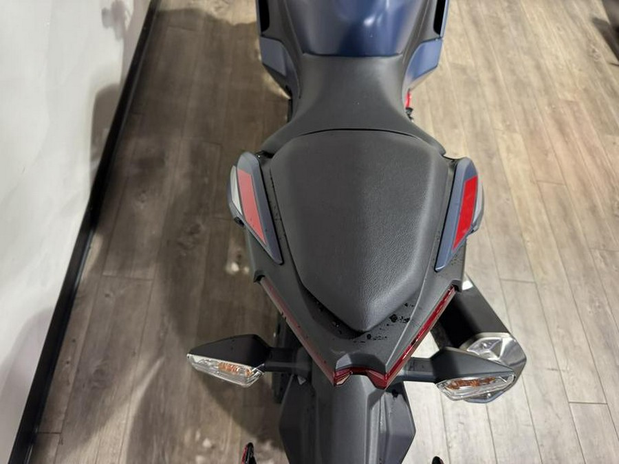 2026 Kawasaki Ninja® 500 ABS Metallic Matte Twilight Blue