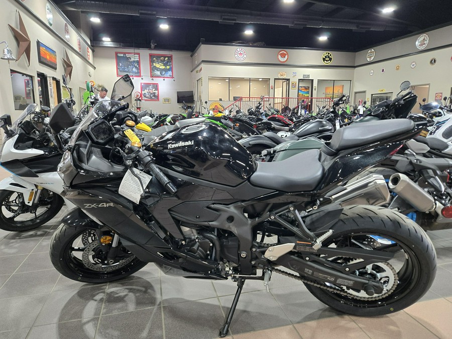 2026 KAWASAKI NINJA ZX-4R ABS