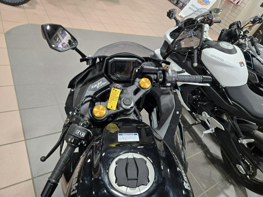 2026 KAWASAKI NINJA ZX-4R ABS