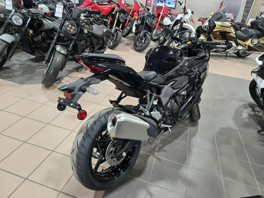 2026 KAWASAKI NINJA ZX-4R ABS
