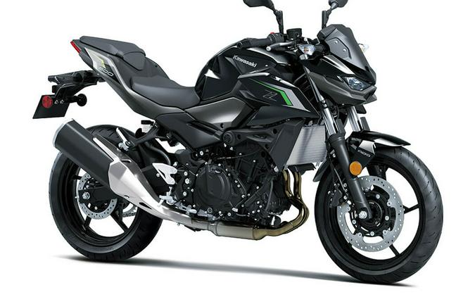 2026 Kawasaki Z500 ABS Metallic Matte Graphenesteel Gray/Metallic Flat Spark Black - A73738