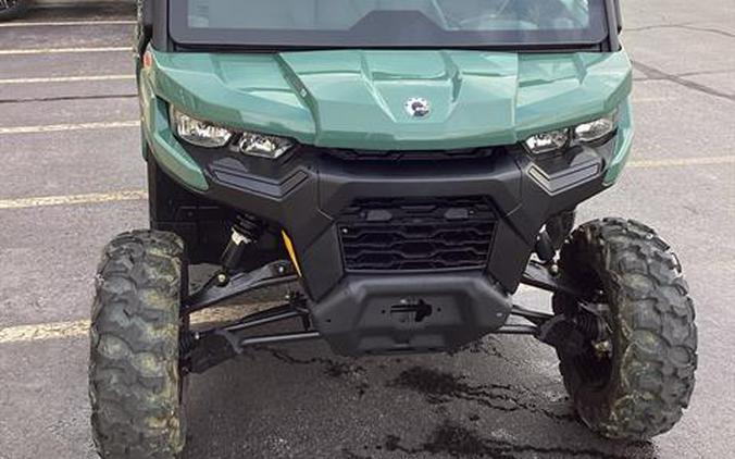 2026 Can-Am Defender DPS CAB