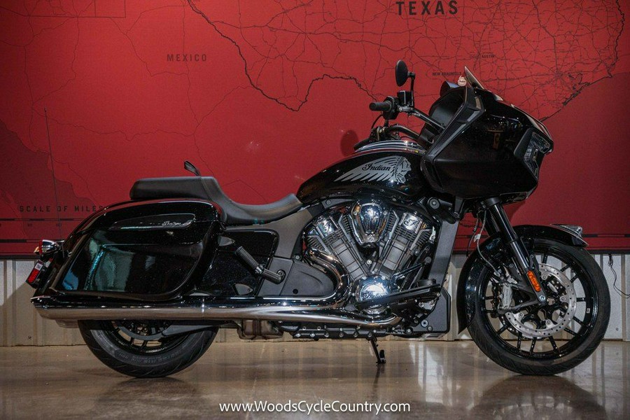 2024 Indian Motorcycle® Challenger® Black Metallic