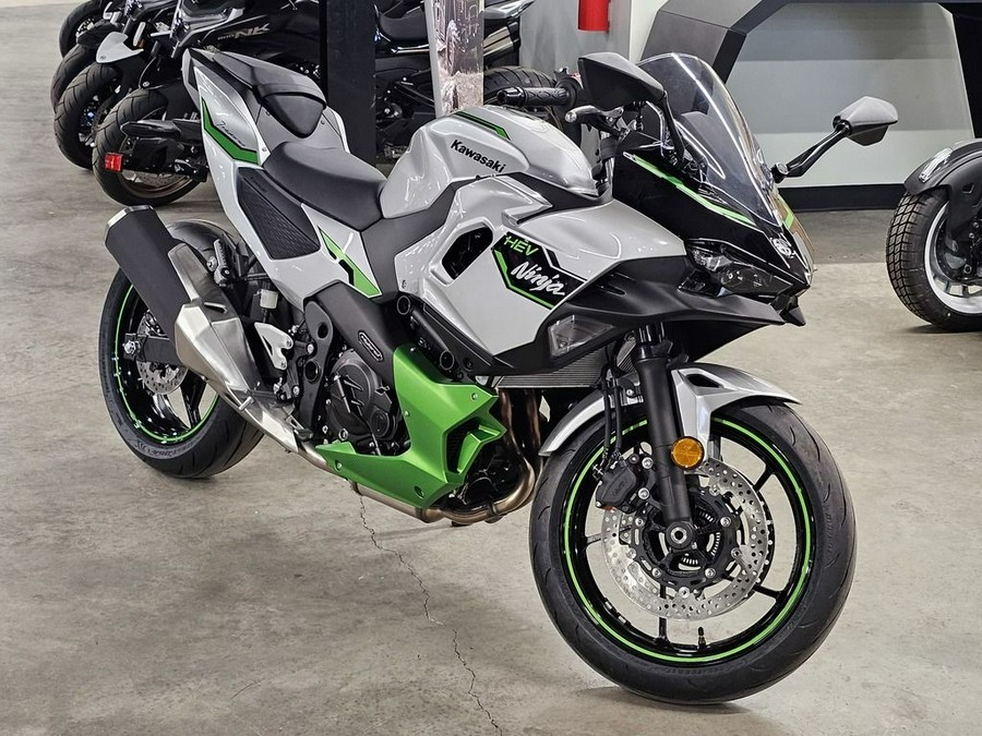 2024 Kawasaki Ninja® 7 Hybrid ABS