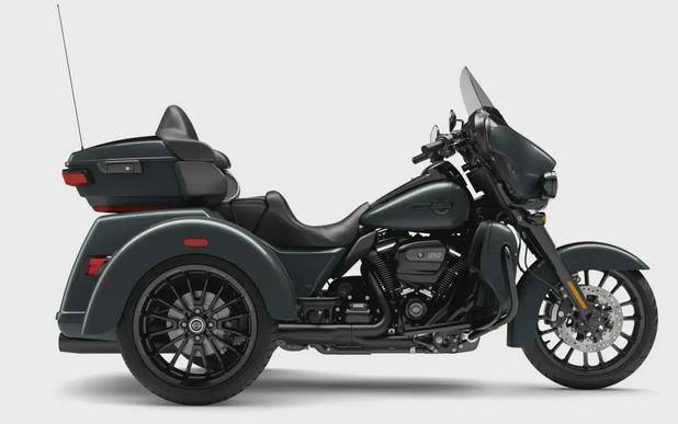 2025 Tri Glide® Ultra (FLHTCUTG)