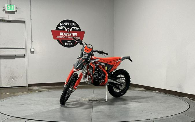 2026 BETA Xtrainer 300