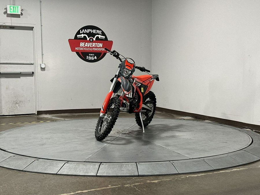 2026 BETA Xtrainer 300