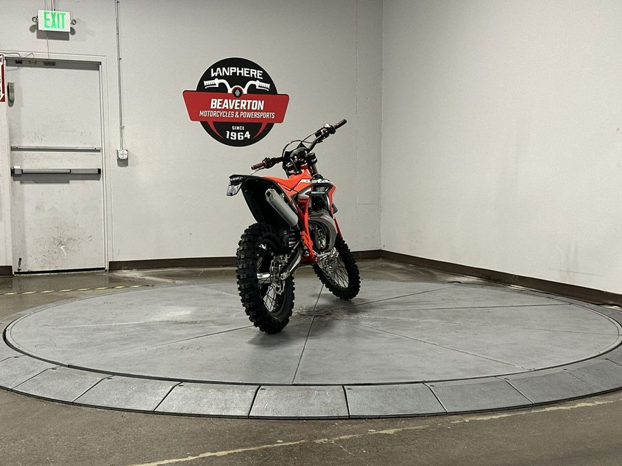 2026 BETA Xtrainer 300