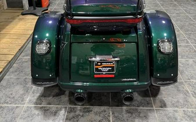 2021 Harley-Davidson® FLHTCUTG - Tri Glide® Ultra