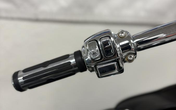 2005 Harley-Davidson® Electra Glide® Standard FLHT - UO1237