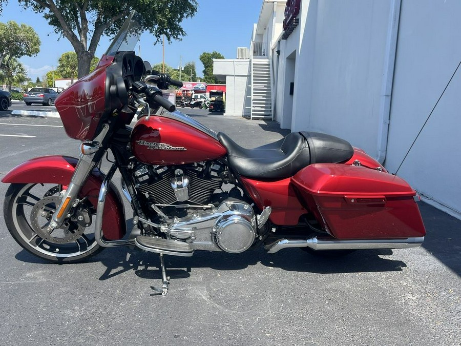 2019 Harley-Davidson® FLHX - Street Glide®