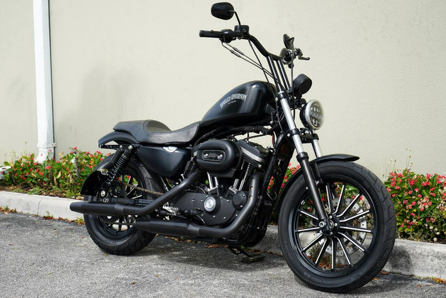2014 Harley-Davidson® XL883N - Sportster® Iron 883™