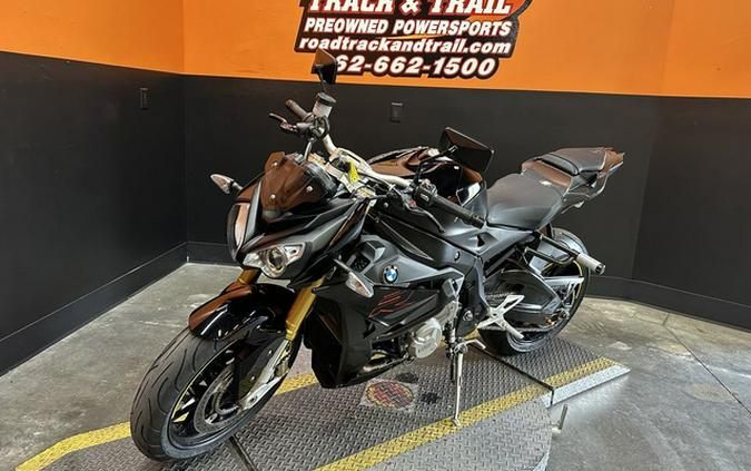 2021 BMW S 1000 R Black Storm Metallic