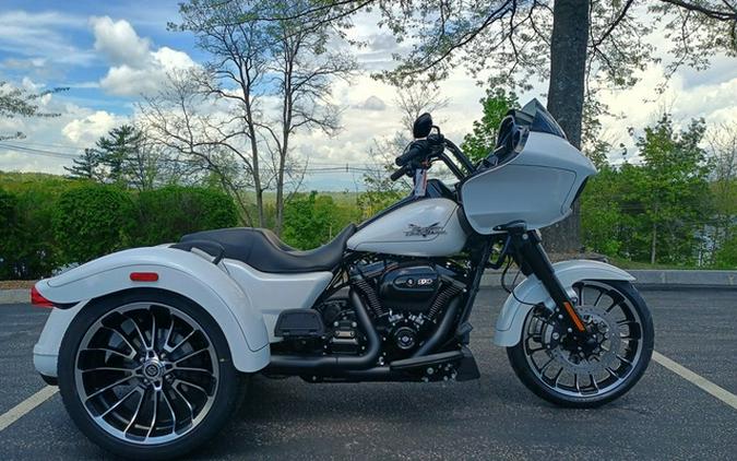 2025 Harley-Davidson FLTRT - Road Glide 3