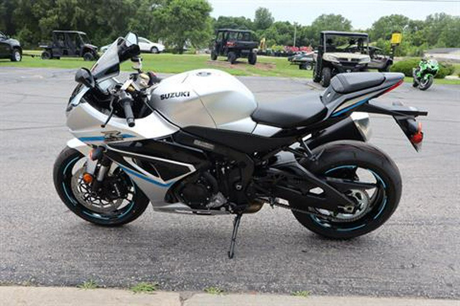 2025 Suzuki GSX-R1000