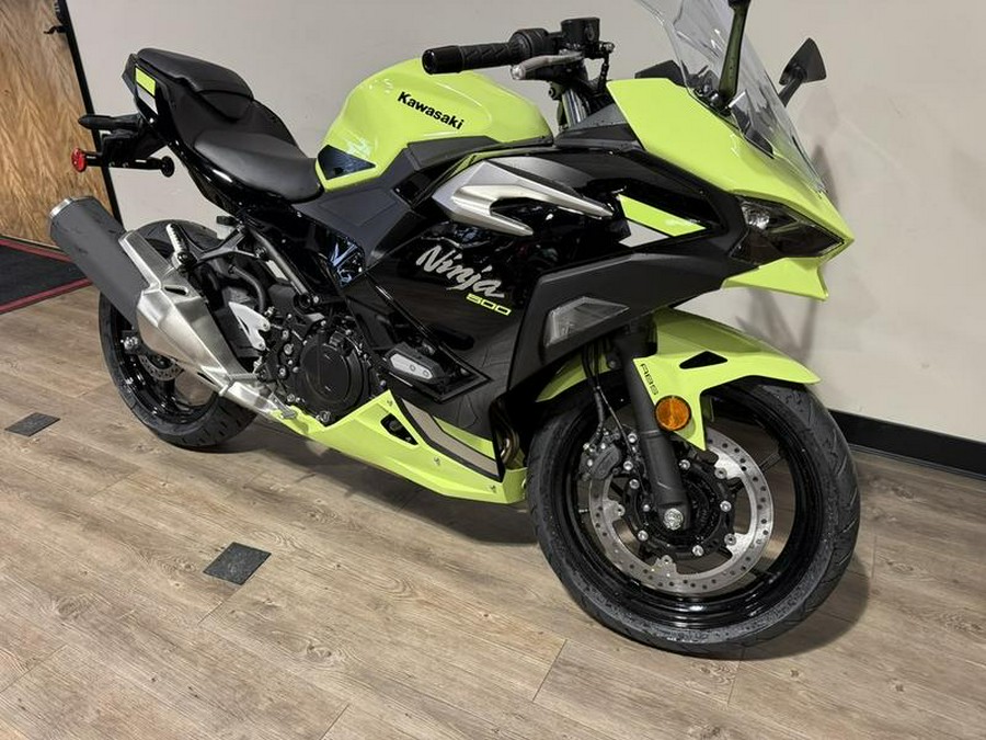 2026 Kawasaki Ninja® 500 SE ABS