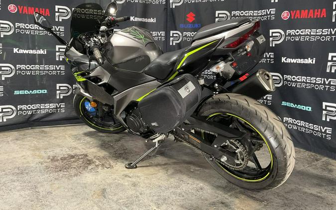 2021 Kawasaki Ninja® 400 ABS Pearl Nightshade Teal/Metallic Spark Black