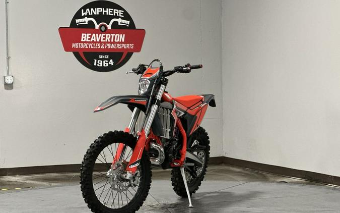 2026 BETA Xtrainer 300