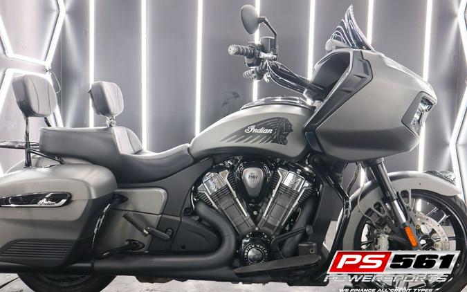 2021 Indian Challenger® Dark Horse®