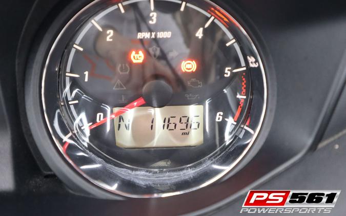 2021 Indian Challenger® Dark Horse®