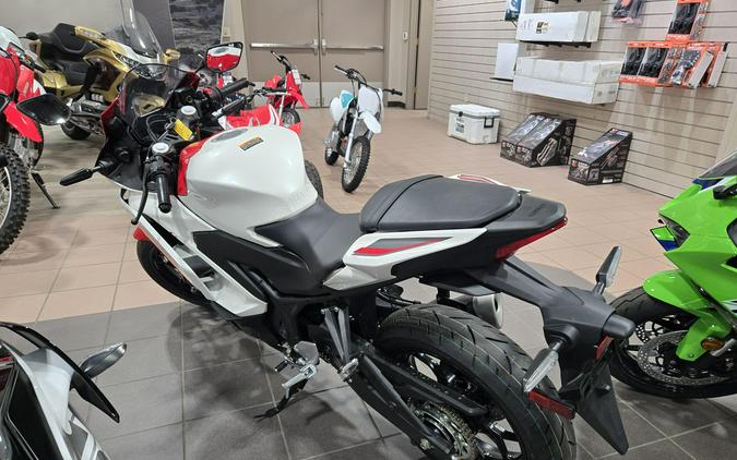 2026 YAMAHA YZF-R3 ABS 70TH ANNIVERSARY EDITION