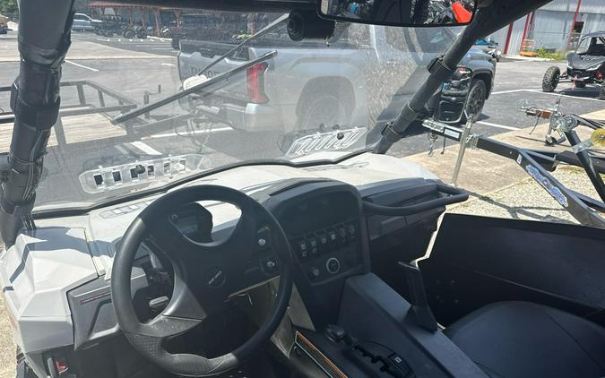 2017 Can-Am Commander DPS 800R