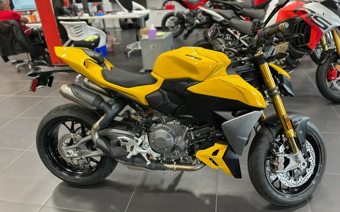 2026 Ducati Streetfighter V2 S