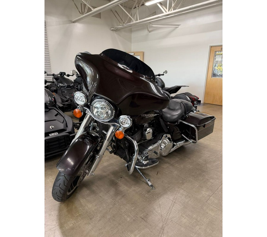 2011 Harley-Davidson Street Glide™ Base