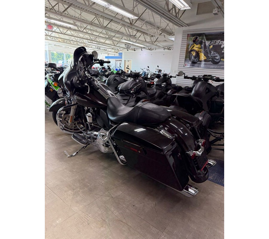 2011 Harley-Davidson Street Glide™ Base