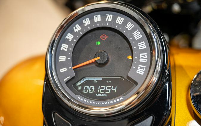 2023 Harley-Davidson Softail Heritage Classic Cruiser FLHCS