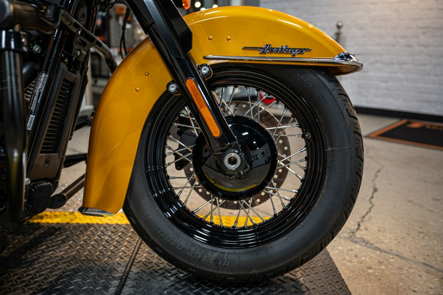 2023 Harley-Davidson Softail Heritage Classic Cruiser FLHCS