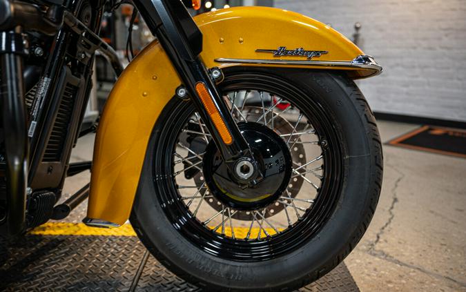 2023 Harley-Davidson Softail Heritage Classic Cruiser FLHCS