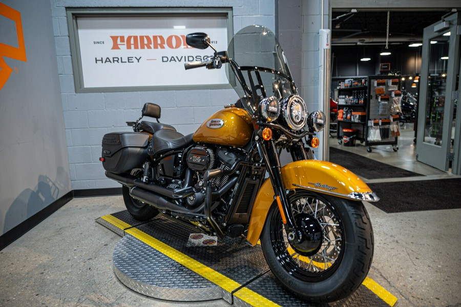 2023 Harley-Davidson Softail Heritage Classic Cruiser FLHCS