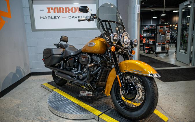 2023 Harley-Davidson Softail Heritage Classic Cruiser FLHCS