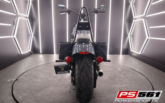 2022 Indian Chief Dark Horse®