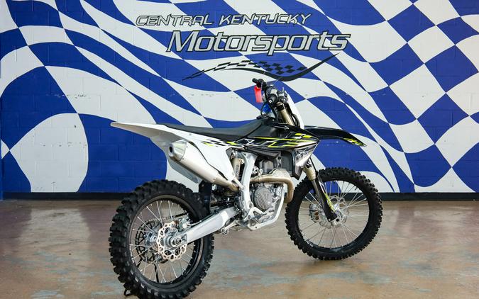 2026 TF450-X - Triumph