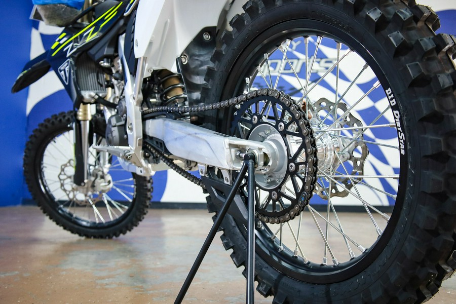 2026 TF450-X - Triumph