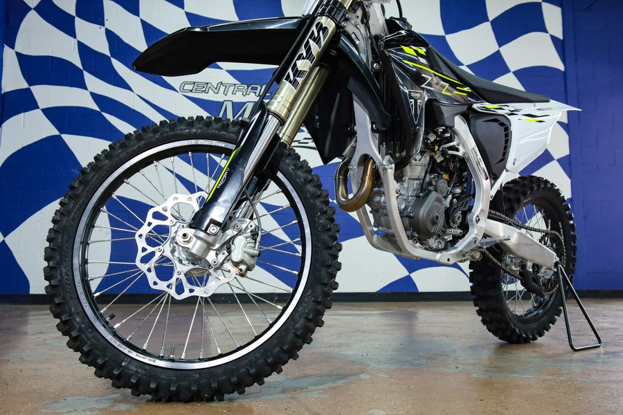 2026 TF450-X - Triumph