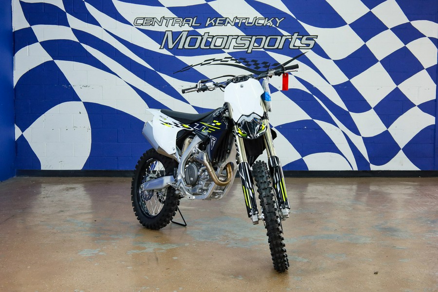 2026 TF450-X - Triumph
