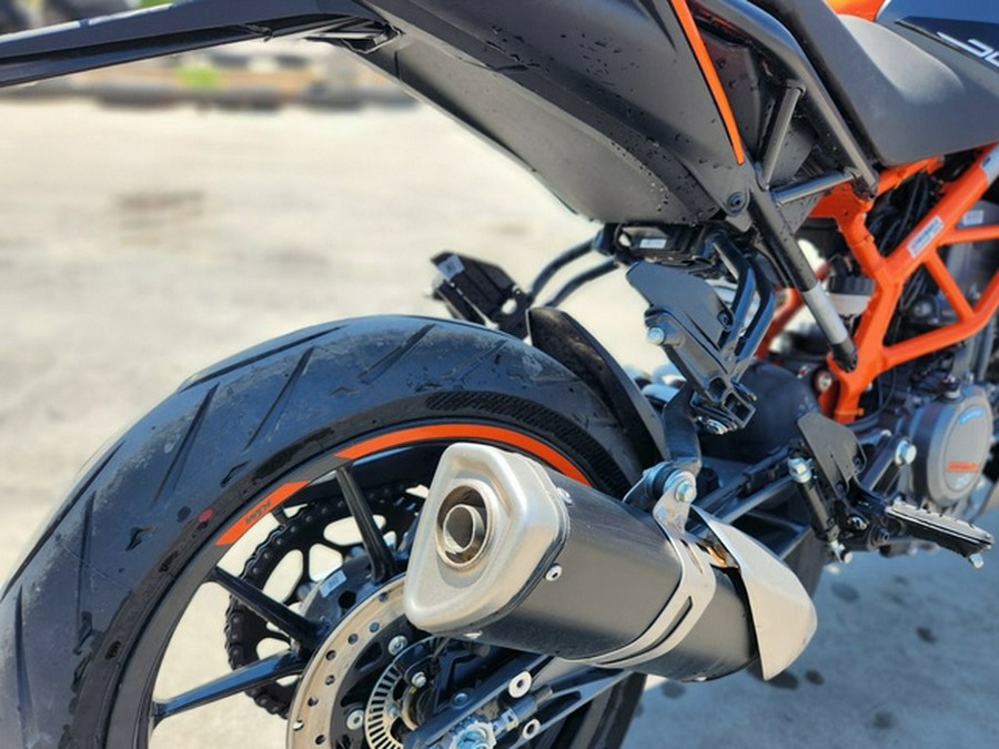 2023 KTM 390 Duke