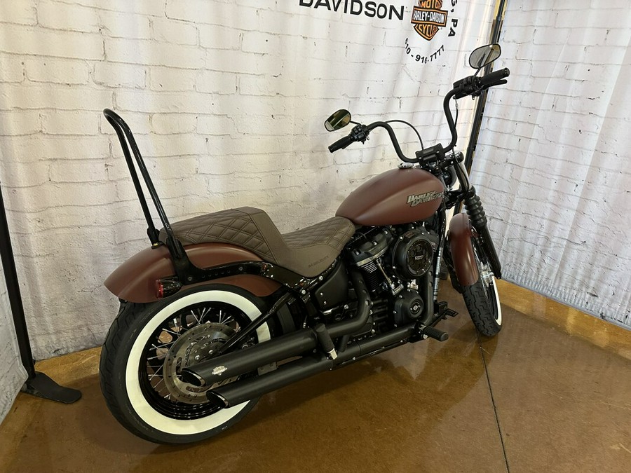 2018 Harley-Davidson Street Bob FXBB Red Iron Denim