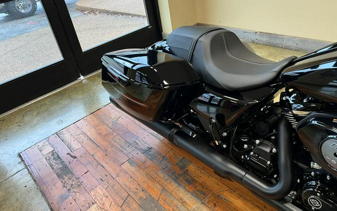 Used 2025 Harley-Davidson Street Glide Grand American Touring Motorcycle For Sale Near Memphis, TN