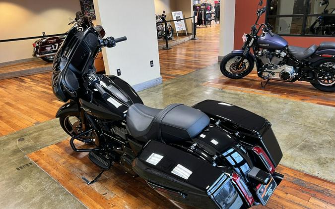 Used 2025 Harley-Davidson Street Glide Grand American Touring Motorcycle For Sale Near Memphis, TN