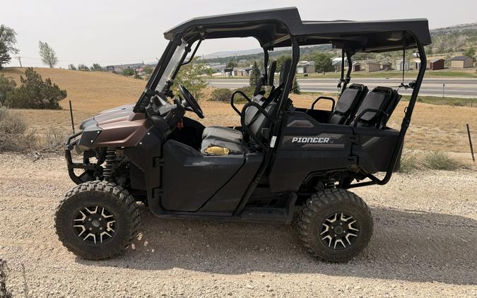 2021 HONDA Pioneer 700-4 Deluxe - UH1582