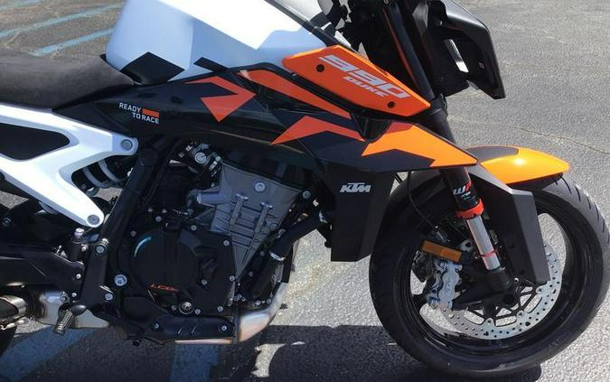 2027 KTM 990 DUKE