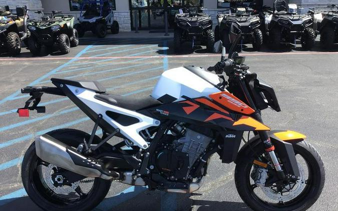 2027 KTM 990 DUKE