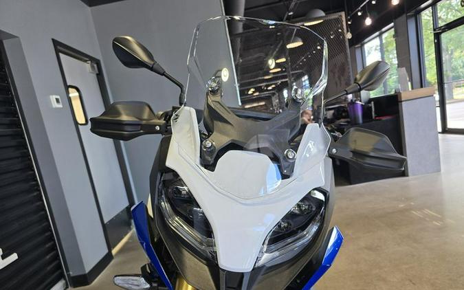 2026 BMW F 900 XR