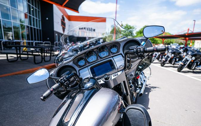 2019 Harley-Davidson CVO Limited MAG GRAY FADE