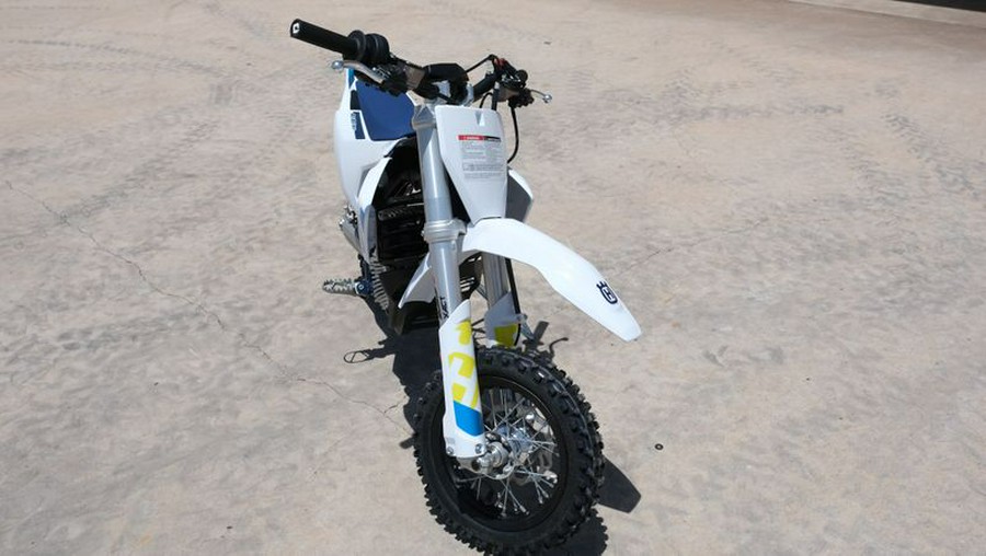 New 2024 HUSQVARNA EE 3 WHITE