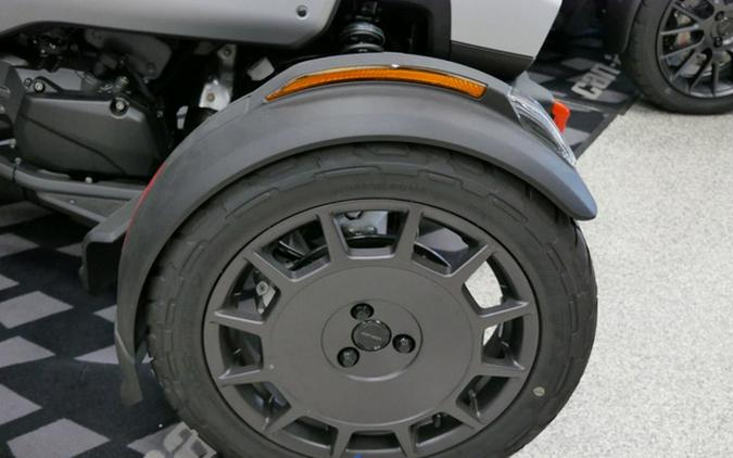 2025 Can-Am Canyon? XT